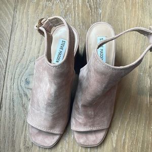 Steve Madden tan heeled open toe sandals